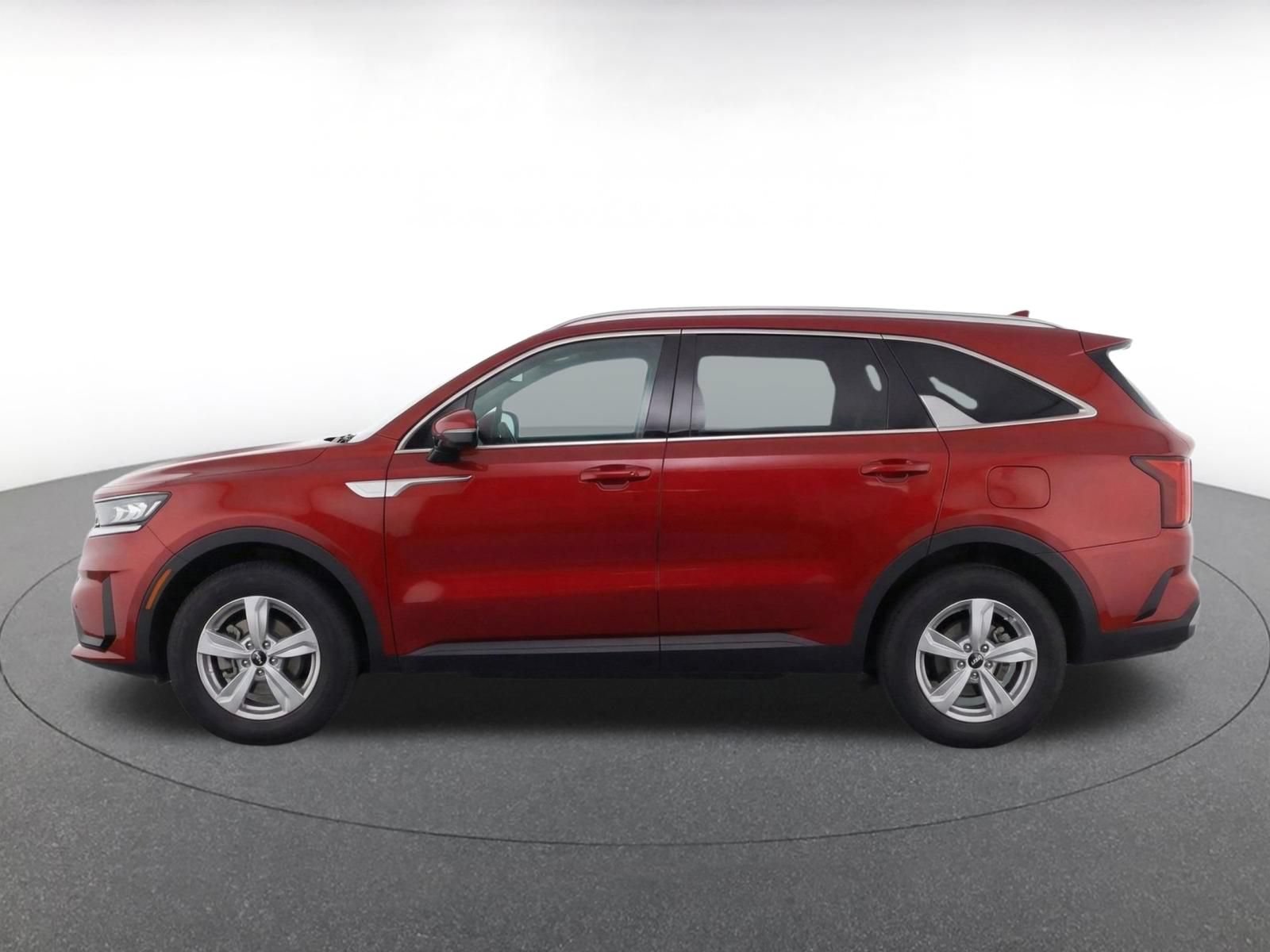 Used 2023 Kia Sorento LX FWD image 7