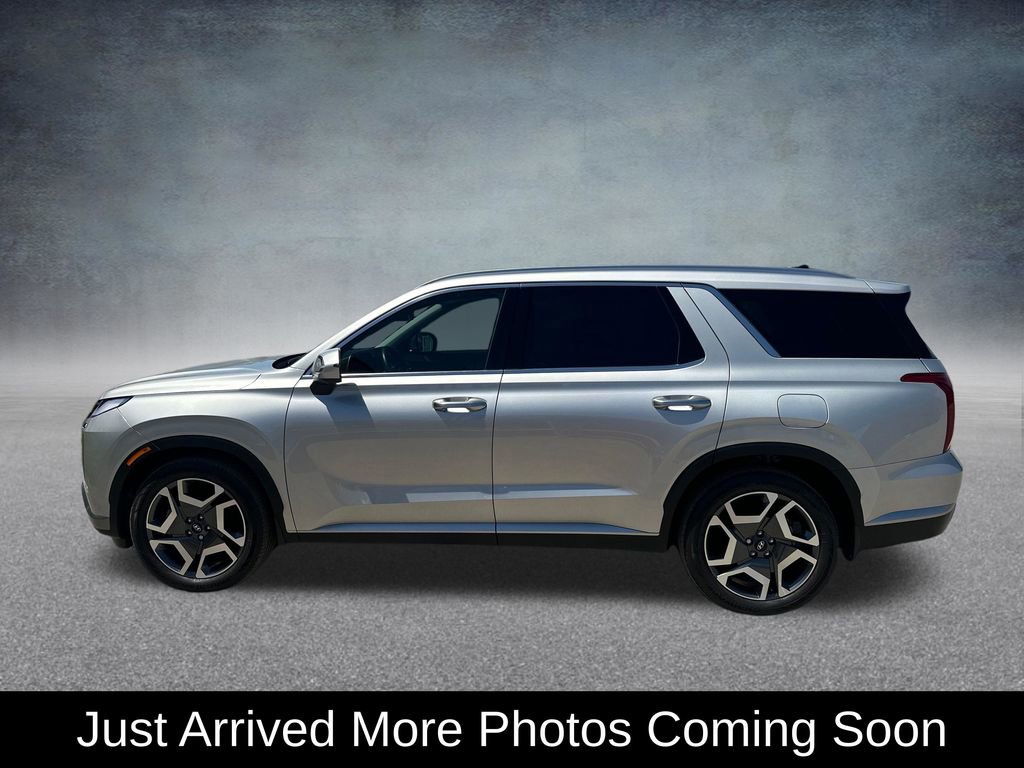 Used 2025 Hyundai Palisade SEL FWD image 2