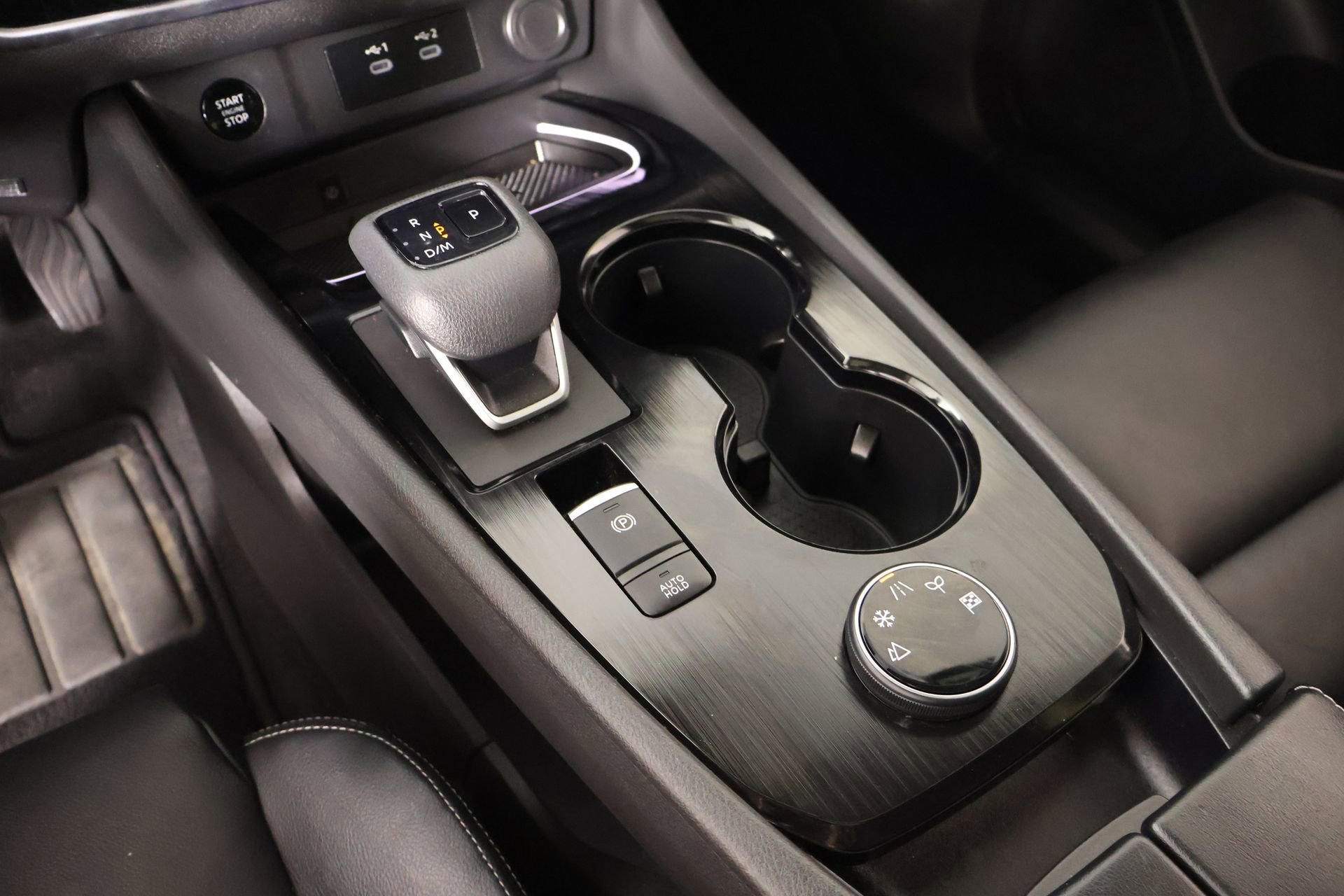 Used 2025 Nissan Rogue SL w/ SL Premium Package image 8