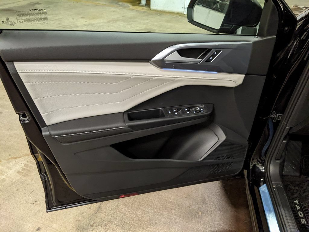 New 2026 Volkswagen Taos SEL AWD/4WD image 9