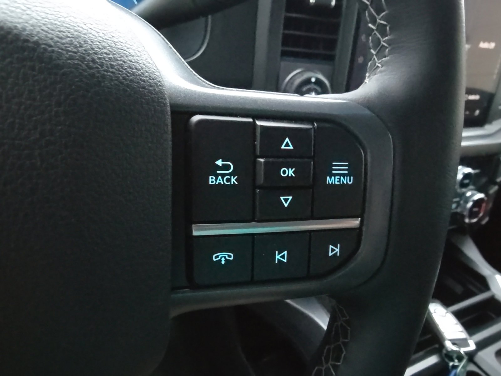 Used 2025 Ford F450 Lariat w/ Lariat Ultimate Package AWD/4WD image 21
