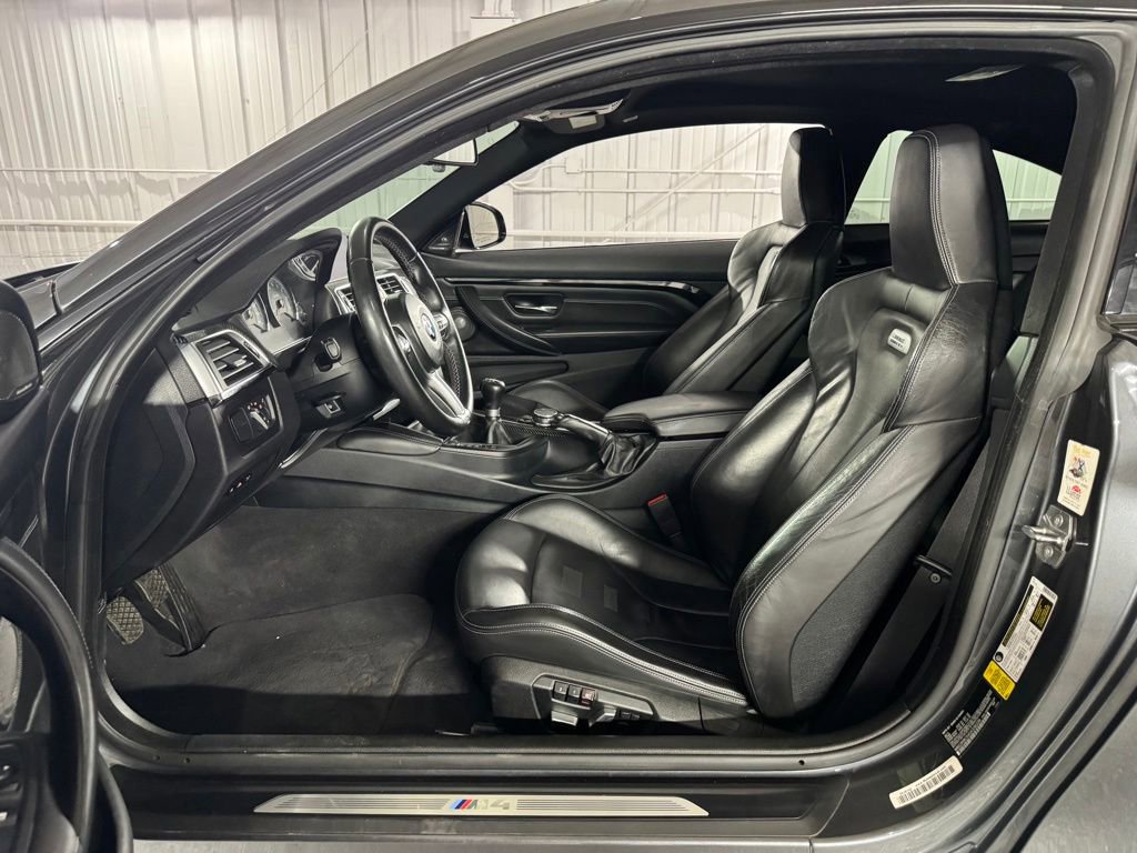 Used 2016 BMW M4 Coupe RWD image 40