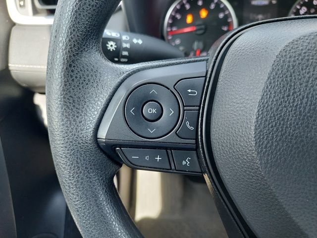 Certified 2022 Toyota RAV4 LE AWD/4WD image 29