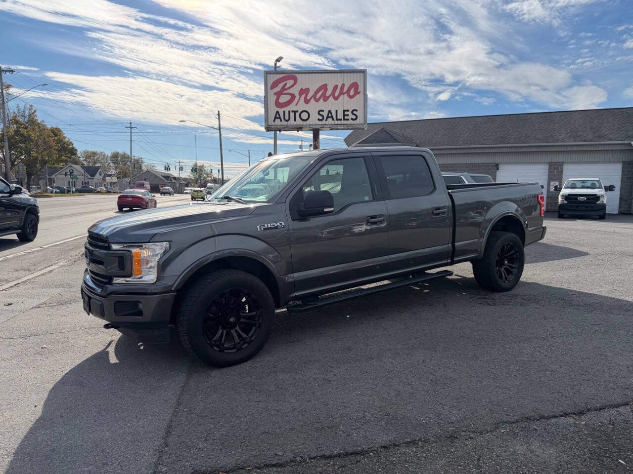 Used 2019 Ford F150 XLT w/ Equipment Group 302A Luxury AWD/4WD image 1