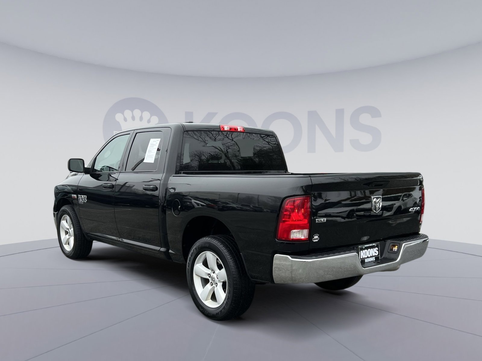 Used 2023 RAM 1500 Classic SLT image 4