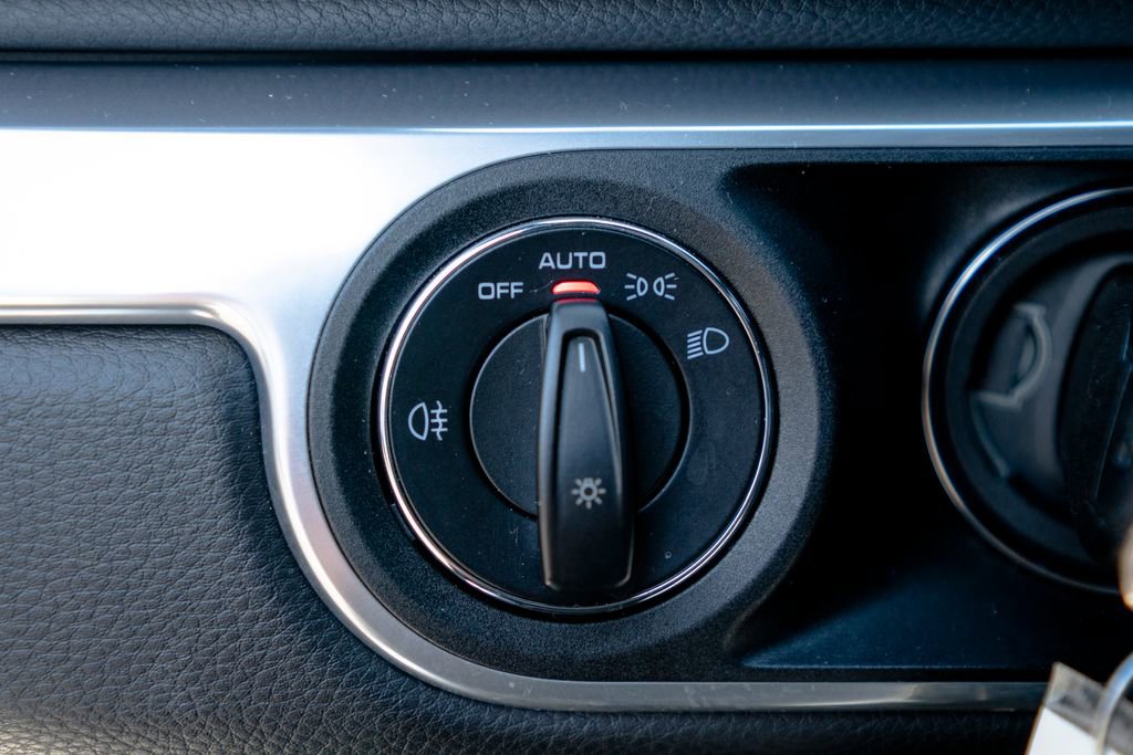 Used 2014 Porsche Cayman image 23