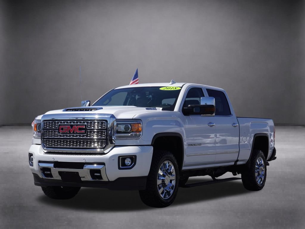 Used 2018 GMC Sierra 2500 Denali w/ Duramax Plus Package AWD/4WD image 9