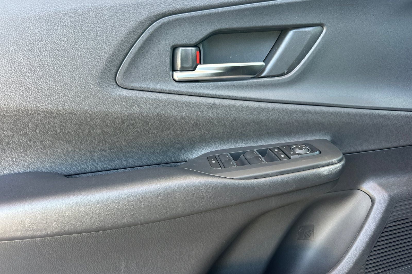 New 2026 Toyota Prius Plug-In Hybrid FWD image 12