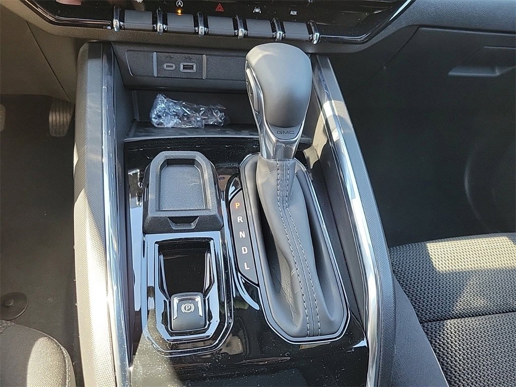 New 2025 GMC Canyon Elevation w/ Technology Package image 26