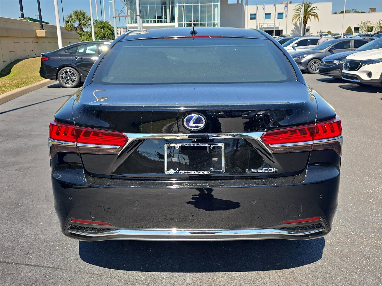 Used 2018 Lexus LS 500h w/ Accessory Package (Z2) image 4