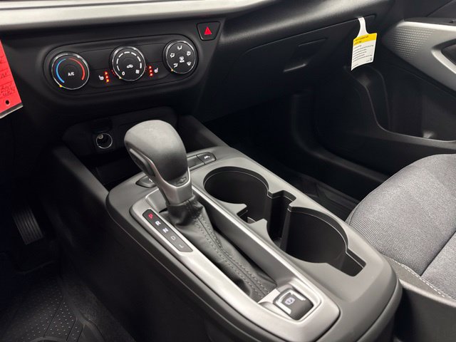 New 2026 Chevrolet Trax LS w/ LS Convenience Package FWD image 19