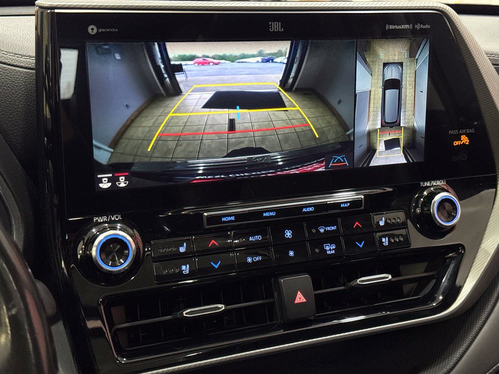 Used 2020 Toyota Highlander Platinum AWD/4WD image 54