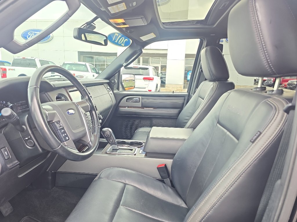Used 2017 Ford Expedition EL Platinum image 17