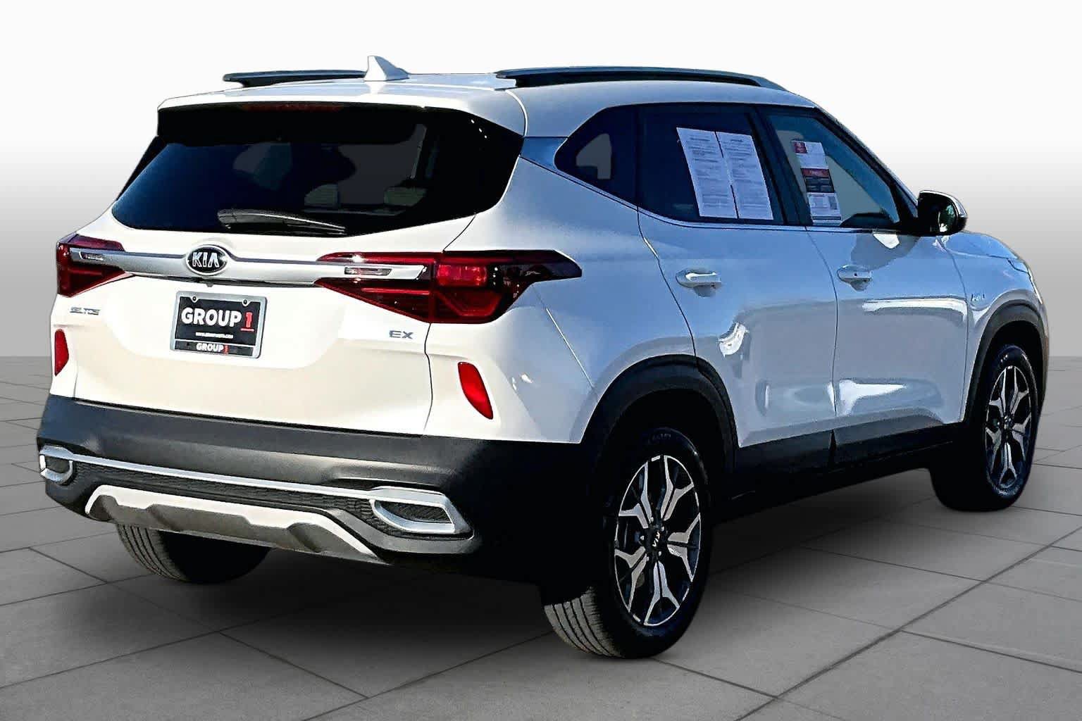 Used 2021 Kia Seltos EX AWD/4WD image 12