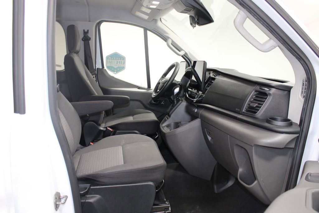 Used 2023 Ford Transit 350 XLT image 26