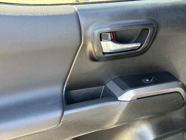 Used 2022 Toyota Tacoma TRD Off-Road w/ Technology Package RWD image 20