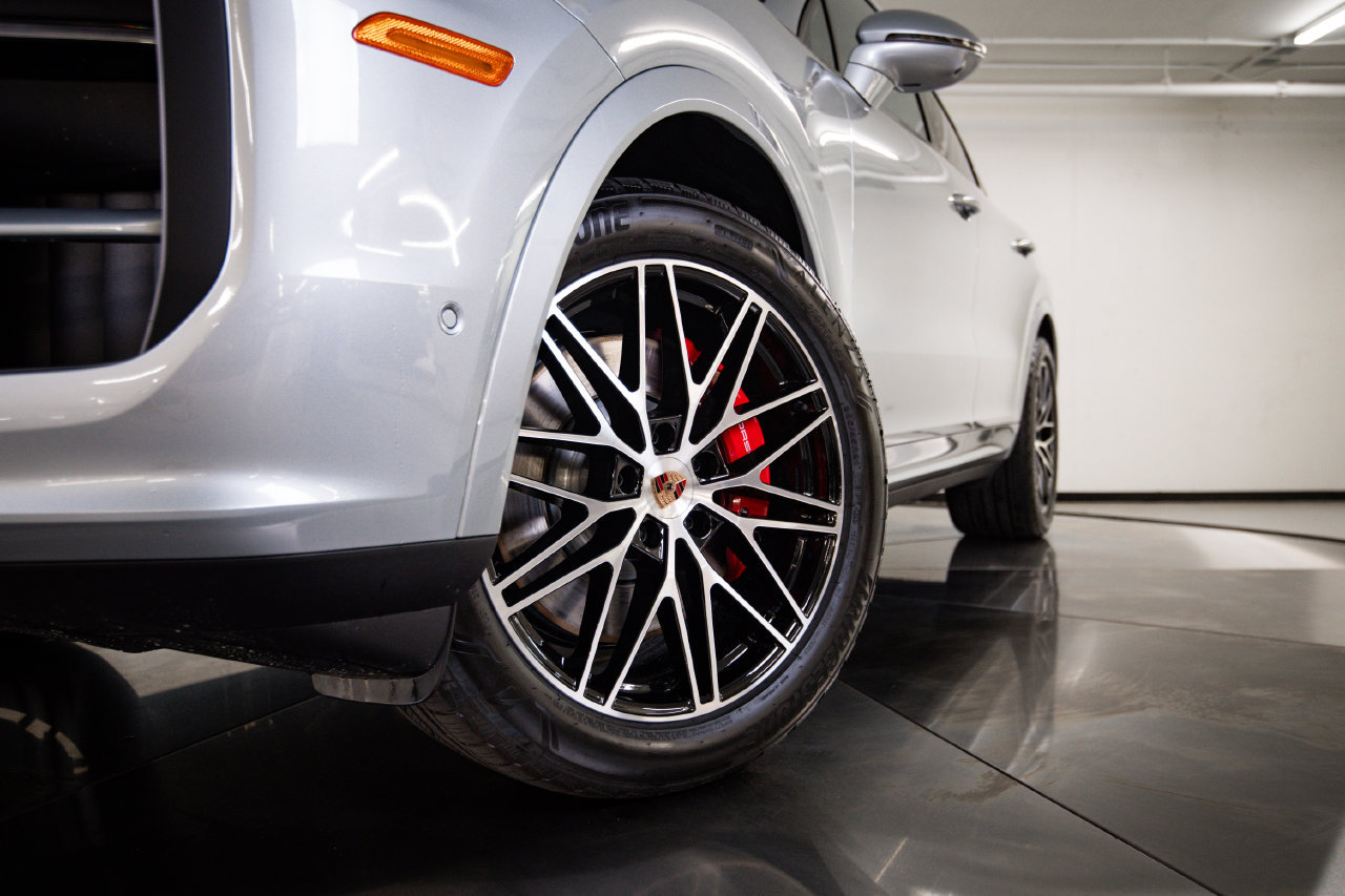 New 2026 Porsche Cayenne S AWD/4WD image 12