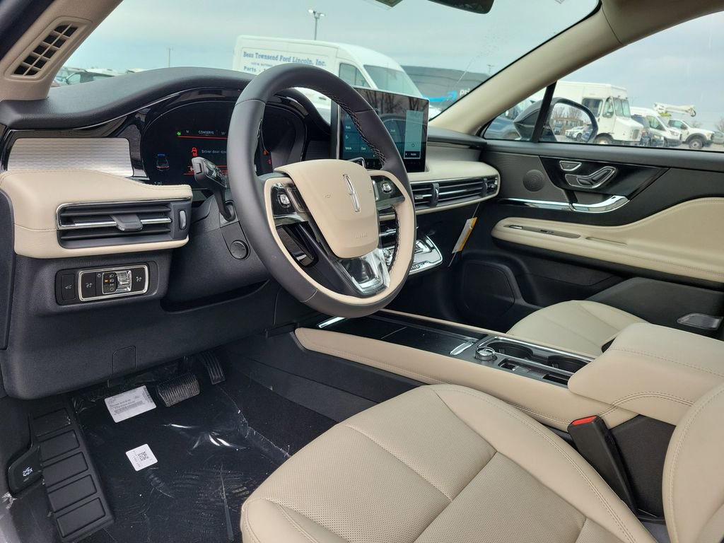 New 2026 Lincoln Corsair Premiere image 20