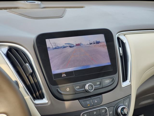 Used 2024 Chevrolet Malibu LT image 21