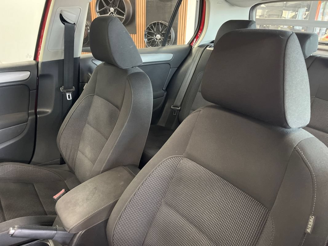 Used 2013 Volkswagen Golf TDI FWD image 34