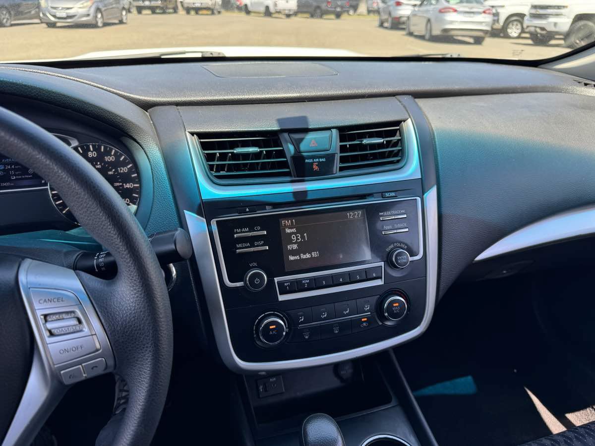 Used 2016 Nissan Altima 2.5 S w/ Power Driver Seat Package FWD image 24