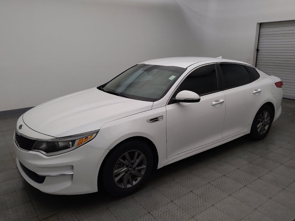Used 2018 Kia Optima LX w/ Convenience Package FWD image 2