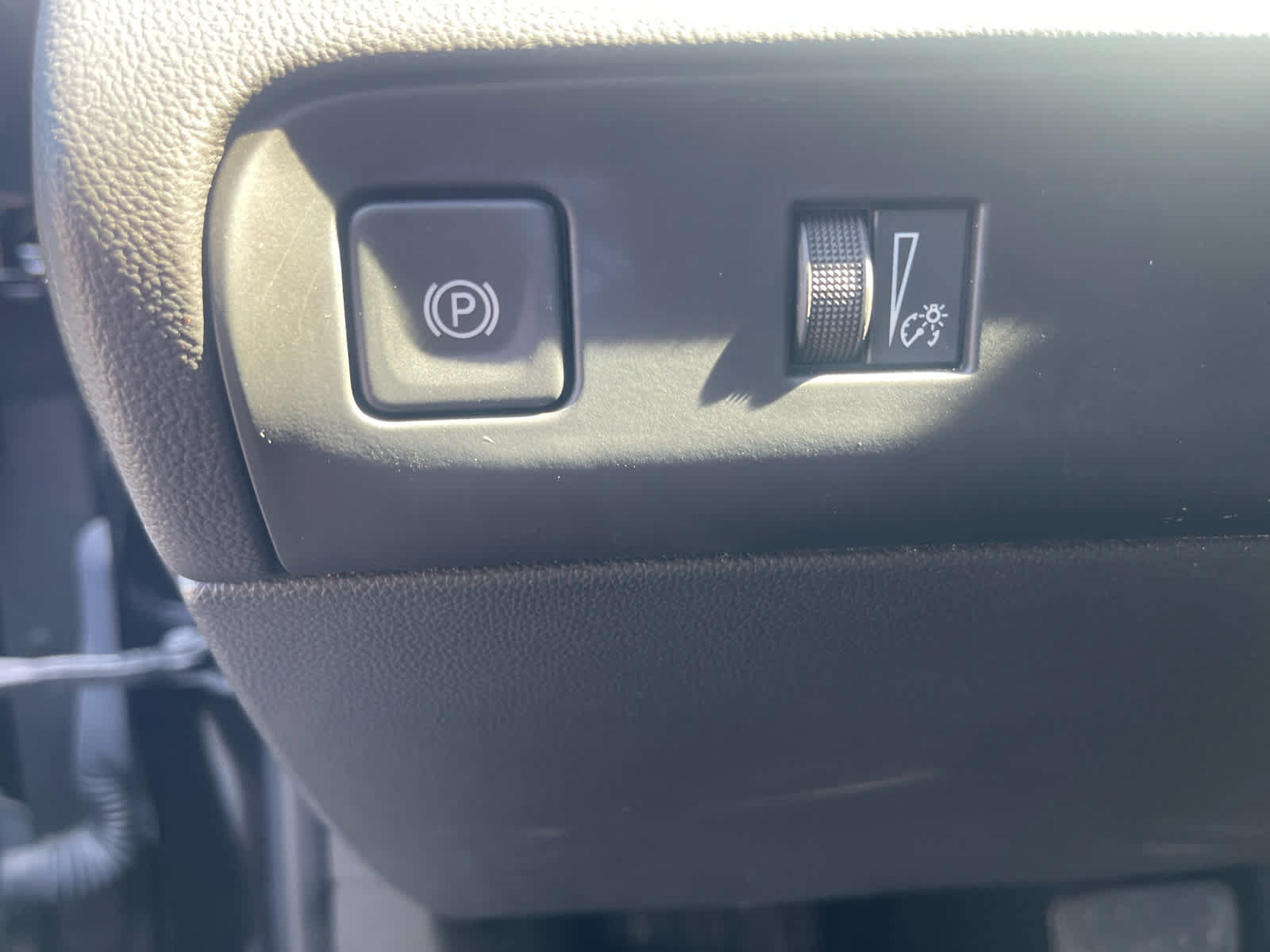 Used 2023 Buick Enclave Essence w/ Experience Buick Package FWD image 15