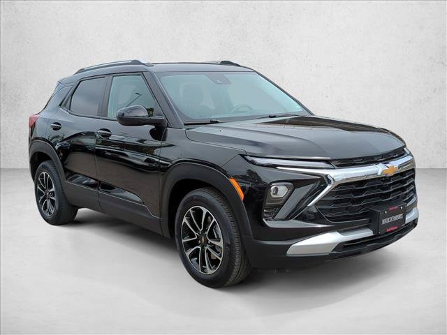 Used 2026 Chevrolet TrailBlazer LT FWD image 3