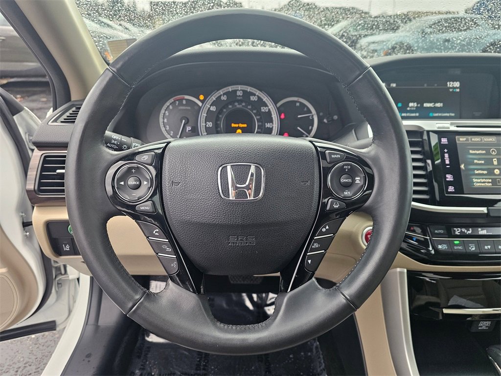Used 2016 Honda Accord Touring image 24