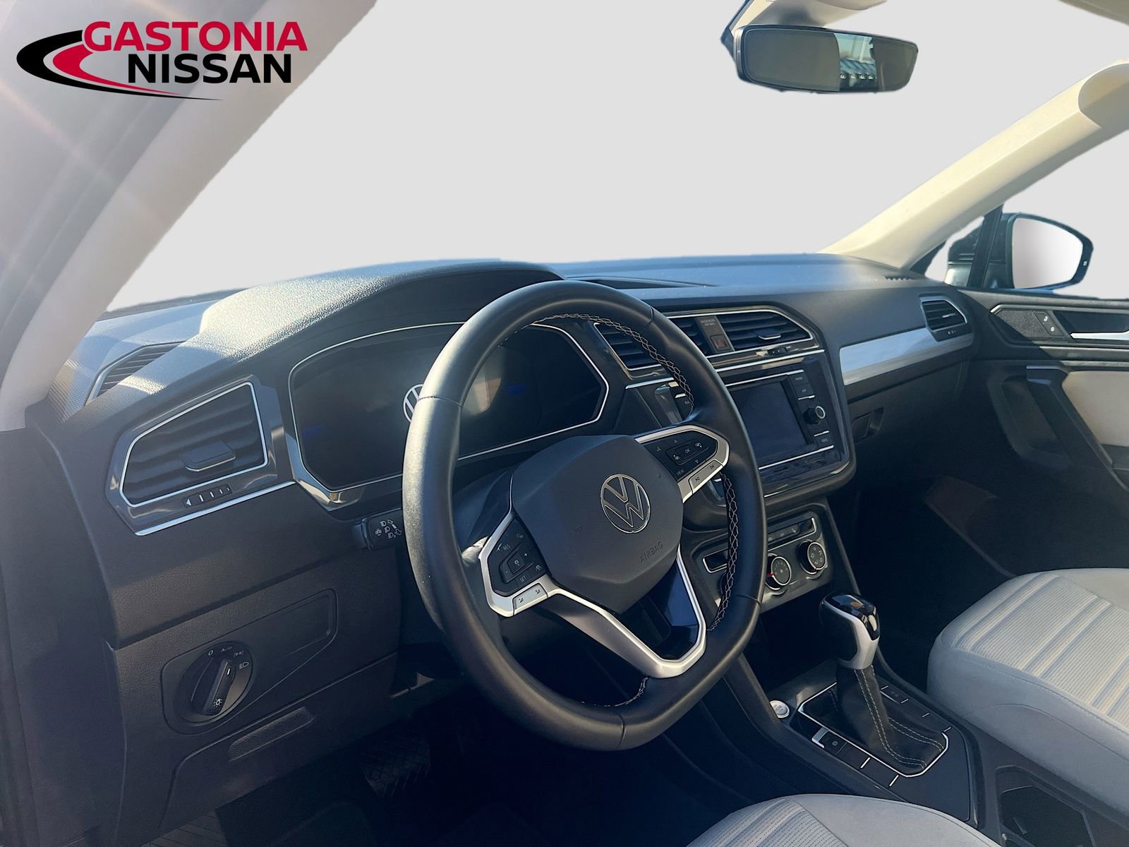 Used 2024 Volkswagen Tiguan S image 11