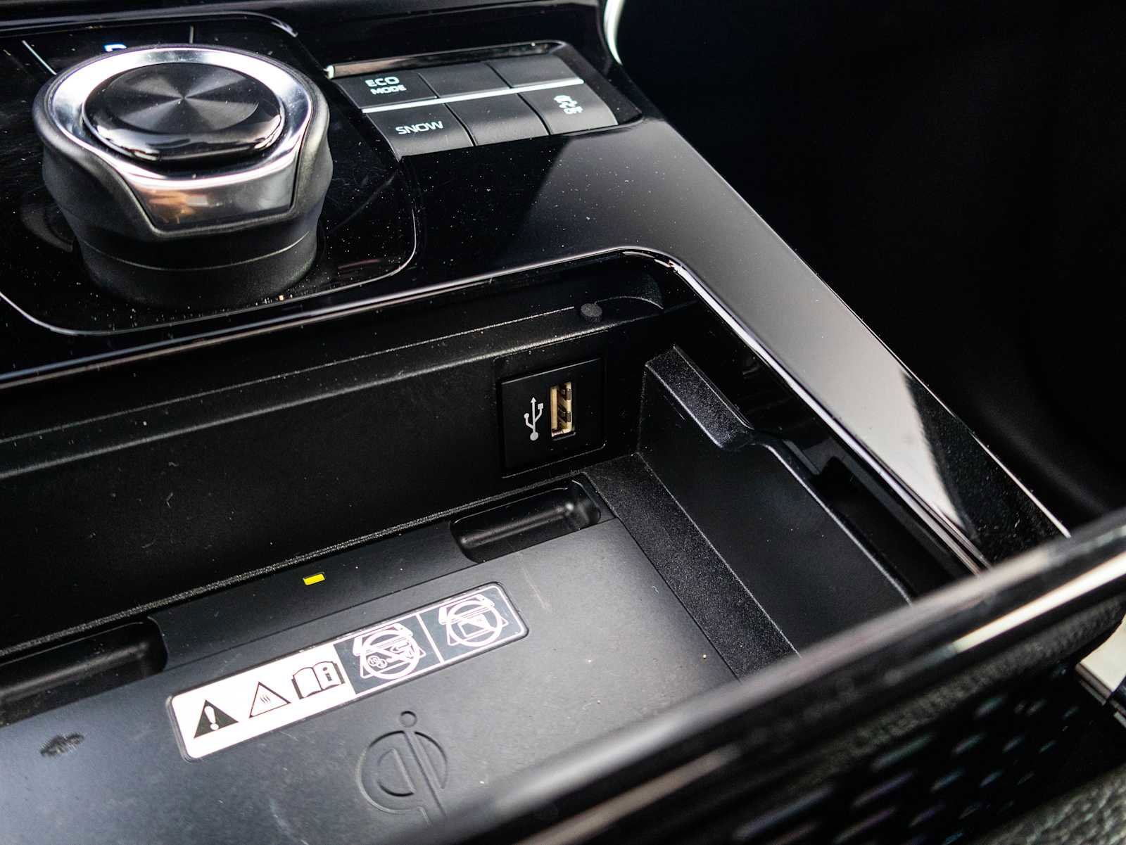 Used 2023 Toyota bZ4X XLE w/ Weather Package FWD image 26