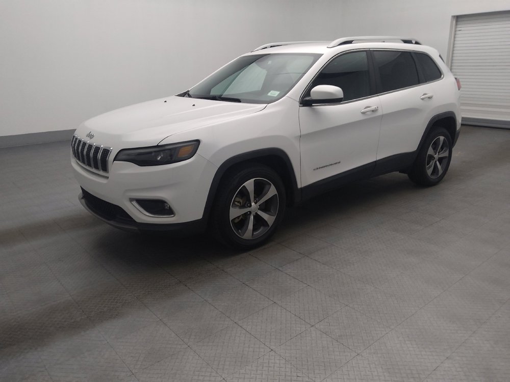 Used 2019 Jeep Cherokee Limited image 2