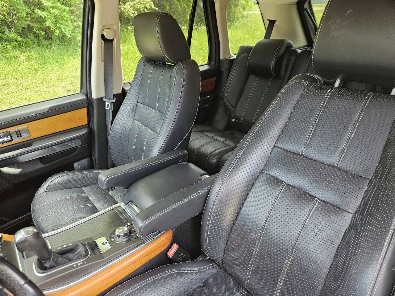 Used 2011 Land Rover Range Rover Sport HSE LUX AWD/4WD image 12
