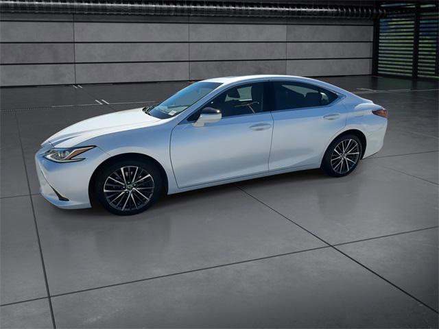 Certified 2023 Lexus ES 350 w/ Premium Package image 5