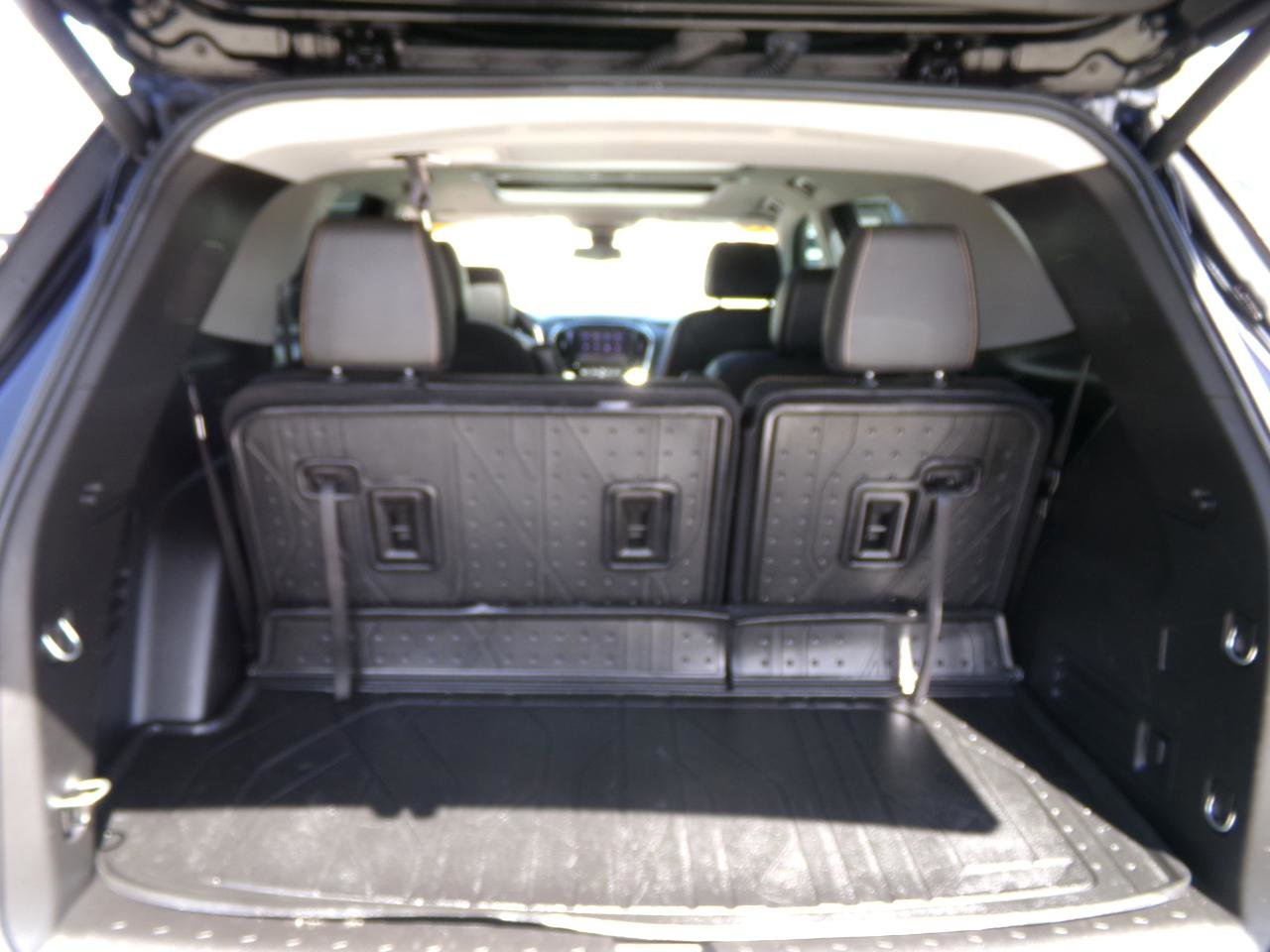 Used 2020 Chevrolet Traverse Premier w/ Redline Edition image 28