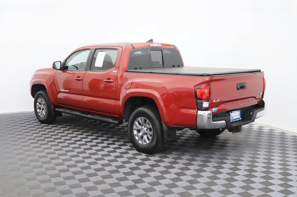 Used 2019 Toyota Tacoma SR5 AWD/4WD image 5