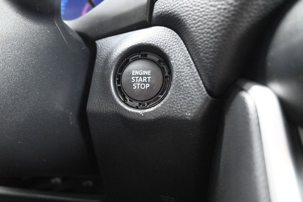 Used 2024 Toyota RAV4 XLE FWD image 11