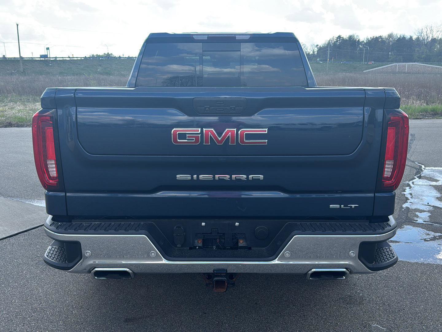 Used 2019 GMC Sierra 1500 SLT w/ SLT Premium Plus Package AWD/4WD image 4