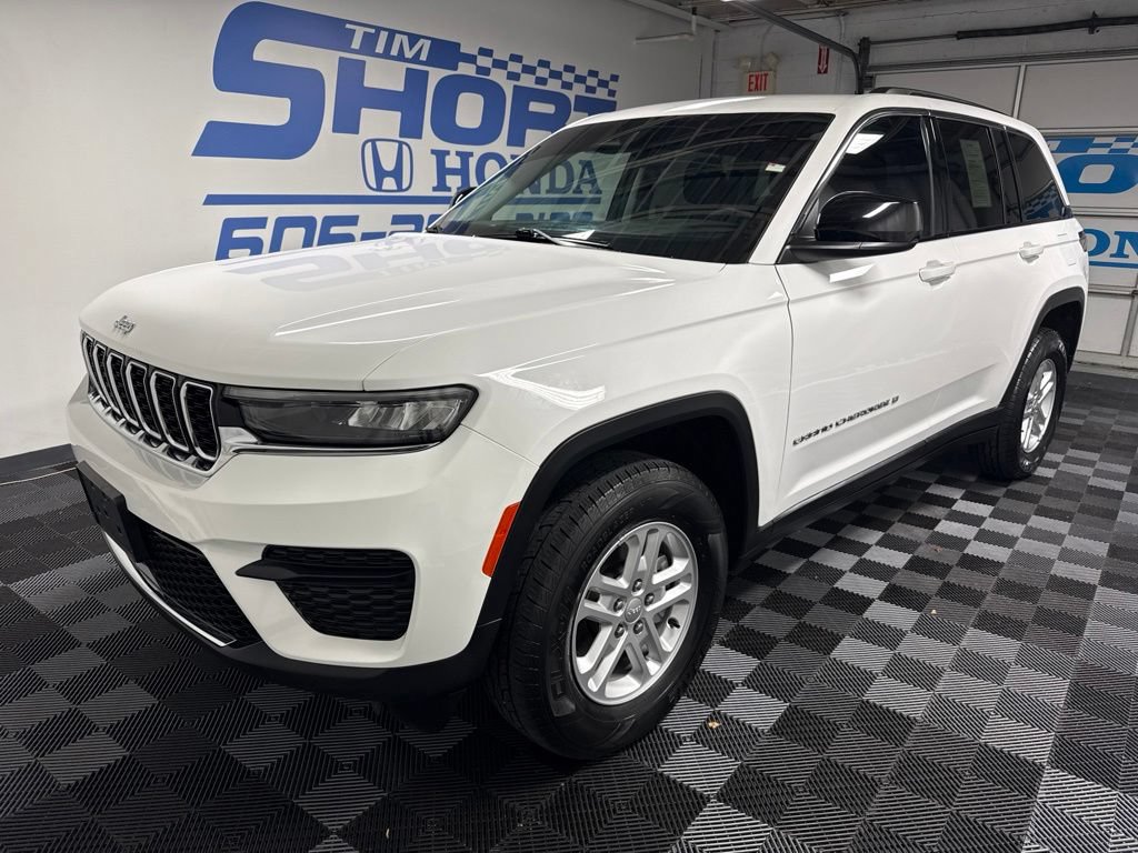 Used 2023 Jeep Grand Cherokee Laredo
