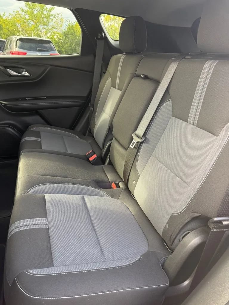 Used 2026 Chevrolet Blazer LT AWD/4WD image 17