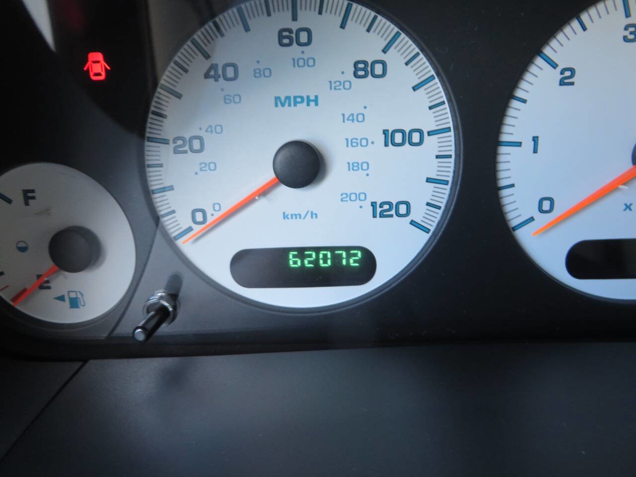 Used 2001 Chrysler Town & Country LX image 19