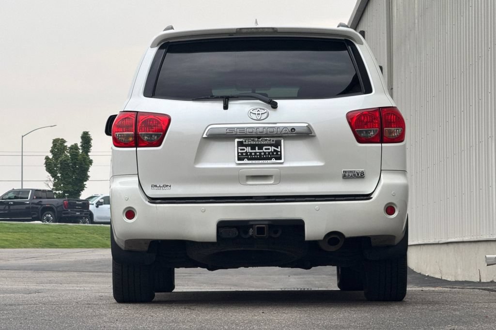 Used 2015 Toyota Sequoia Platinum AWD/4WD image 5