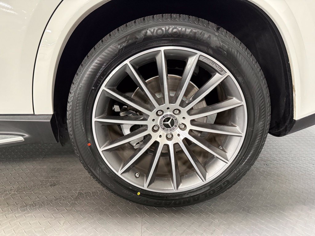 Used 2023 Mercedes-Benz GLE 450 4MATIC w/ AMG Line Exterior image 7