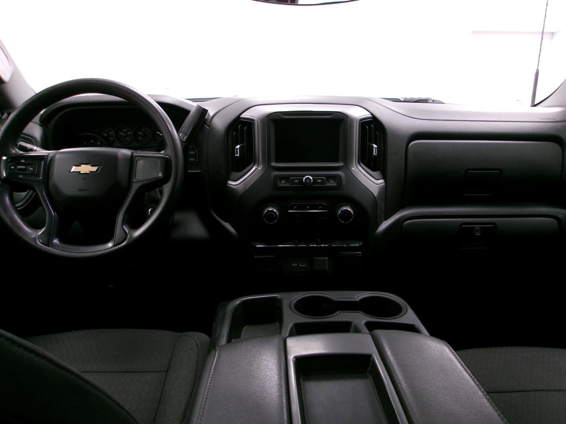 Used 2023 Chevrolet Silverado 2500 Custom w/ Custom Convenience Package image 9