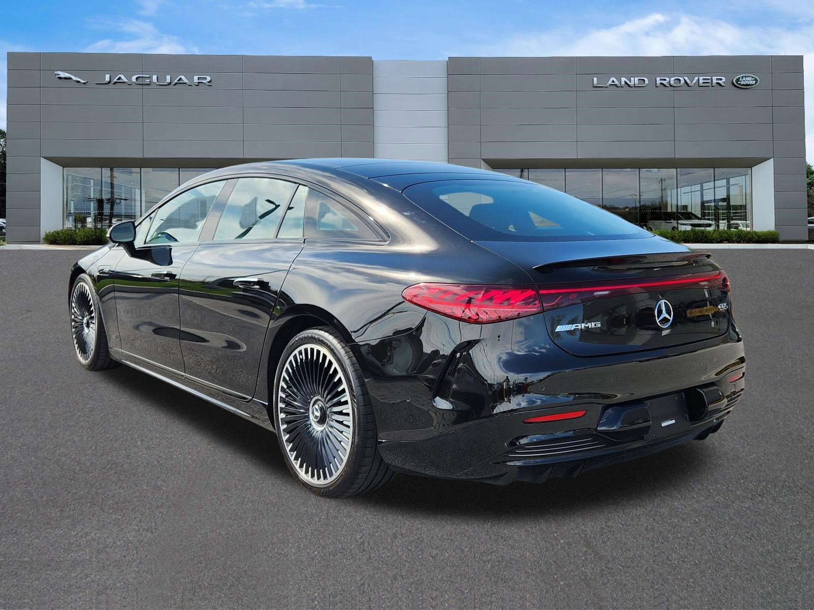 Used 2022 Mercedes-Benz EQS AMG 4MATIC image 3