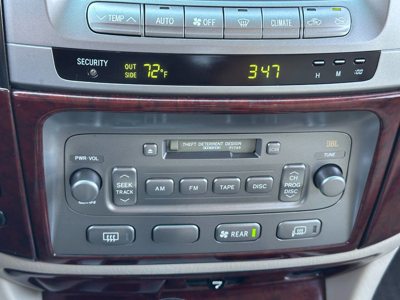 Used 2004 Toyota Land Cruiser image 45