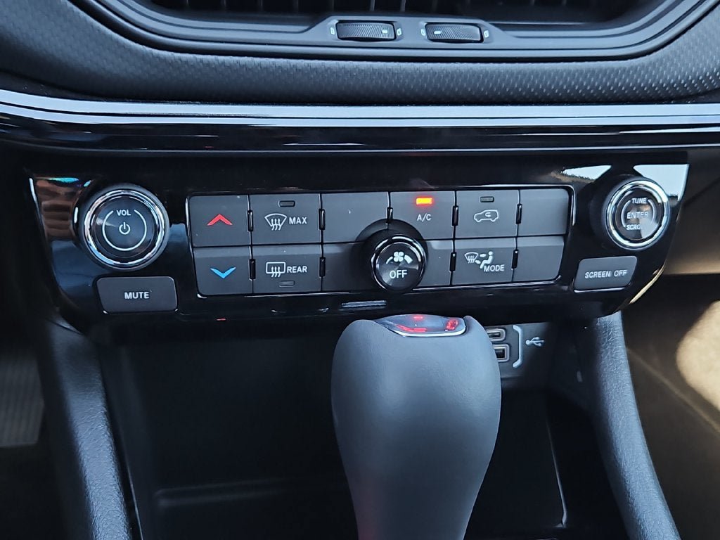 New 2027 Jeep Compass Latitude AWD/4WD image 28