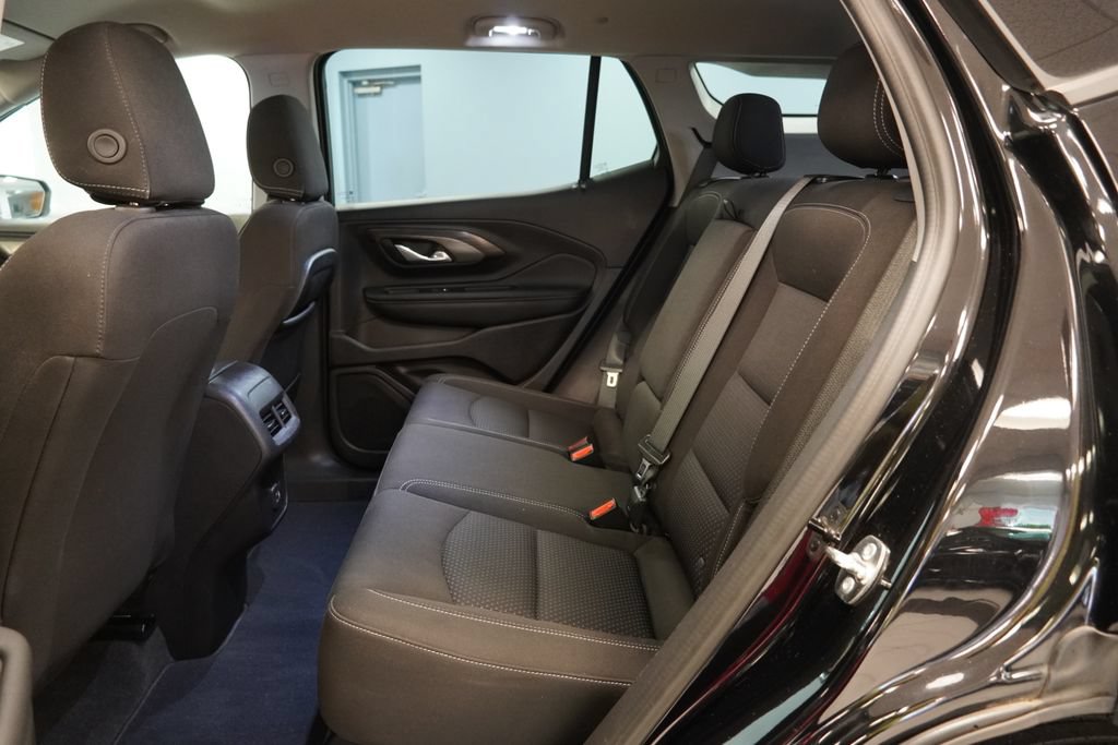 Used 2024 GMC Terrain SLE w/ Driver Convenience Package FWD image 26