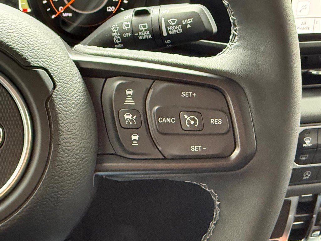 Used 2025 Jeep Wrangler Unlimited Rubicon w/ Safety Group image 18