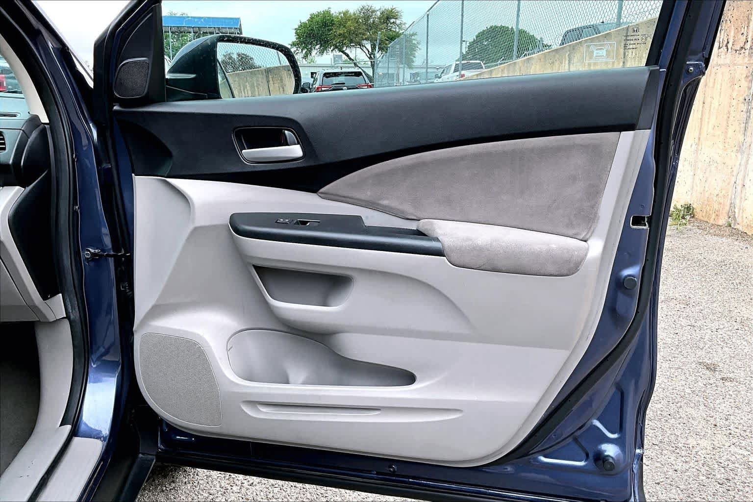 Used 2012 Honda CR-V EX image 22
